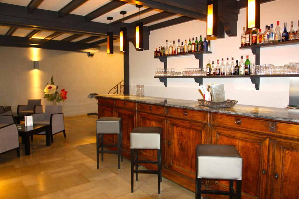 Chateau De Creissels Bagian luar foto